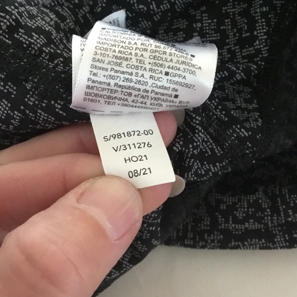 Athleta Ultimate Stash Pocket Textured Pixelated 7/8 Tight Leggings - Picture 12 of 14